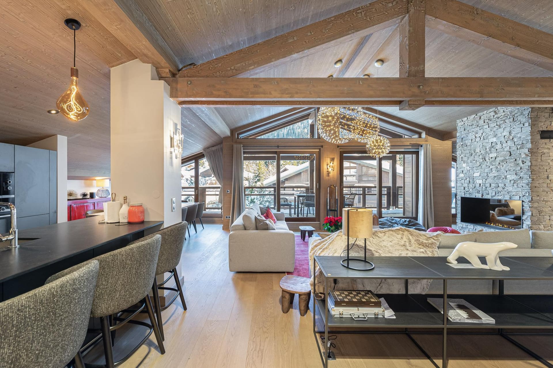 Appartement Ledru Rollin, 5 bedrooms, Megève — photo 1 of 40