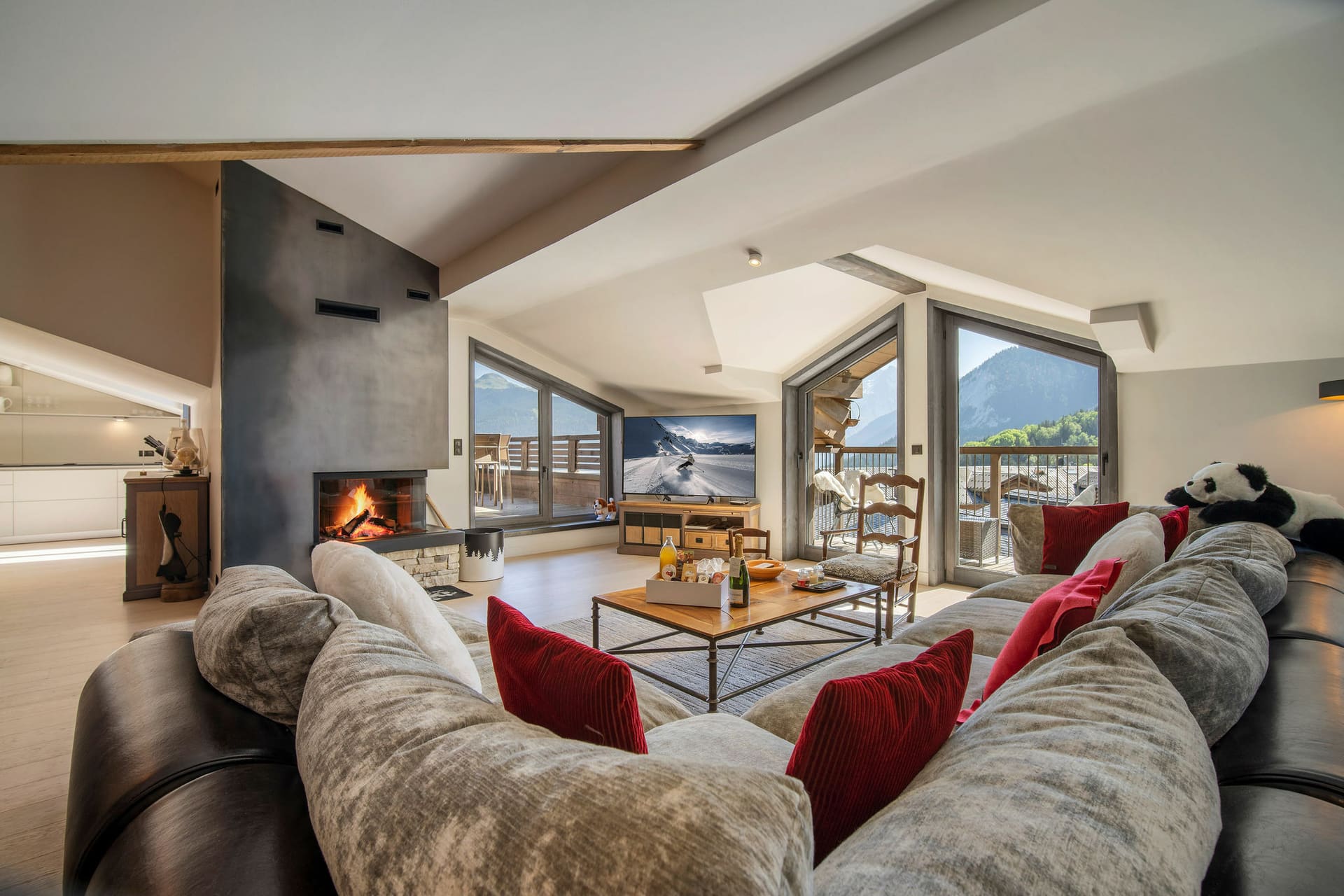 Appartement Guyot, 4 bedrooms, Courchevel — photo 1 of 15