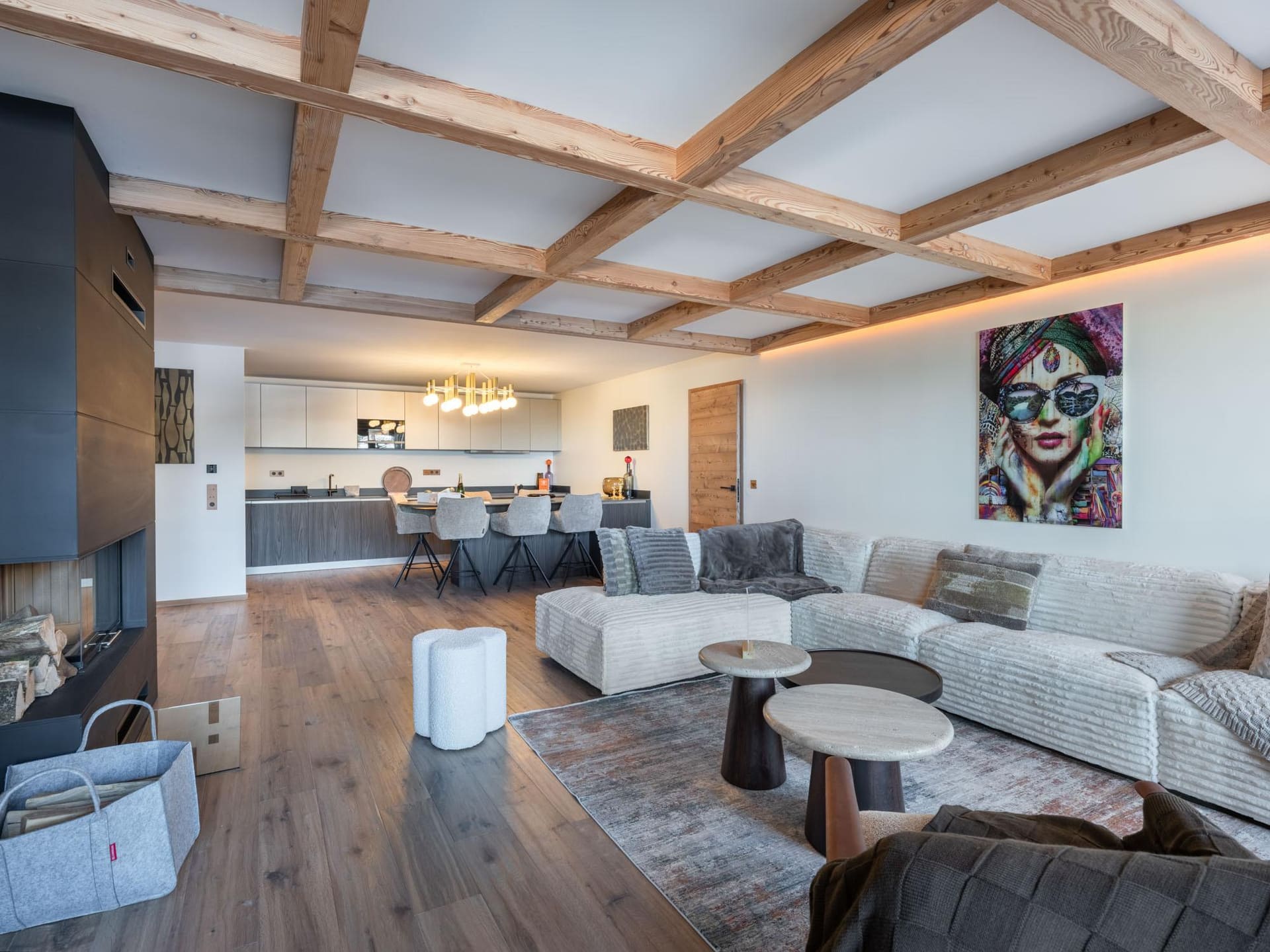 Appartement Bretagne, 2 bedrooms, Courchevel — photo 1 of 34