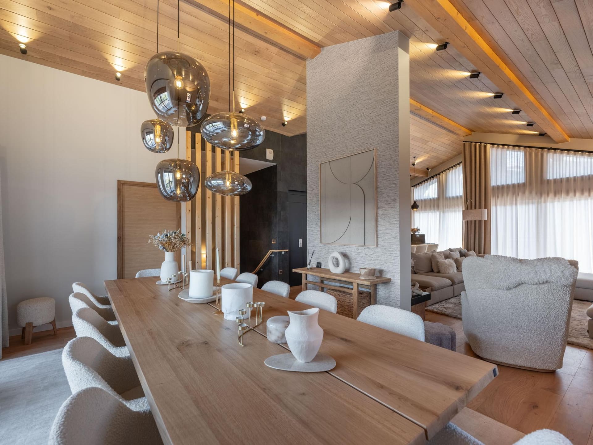 Chalet Arpont, 5 bedrooms, Courchevel — photo 1 of 15