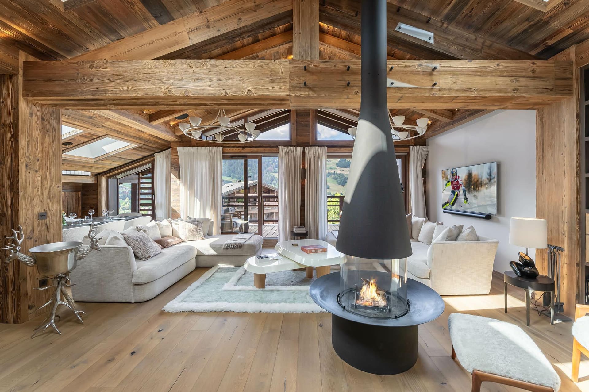Chalet La Fonte, 5 bedrooms, Megève — photo 1 of 28