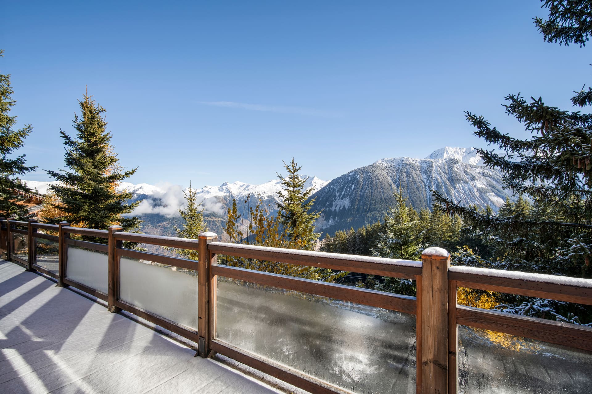 Chalet L'Ecureuil sur le toit, 3 chambres, Courchevel — photo 1 sur 16